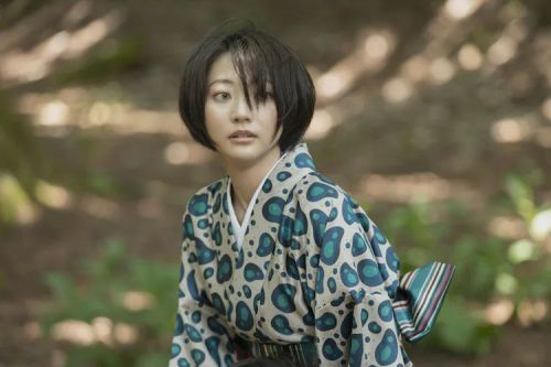 唱歌的六个女人 唄う六人の女
