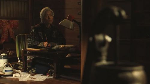 赤桥下的暖流 赤い橋の下のぬるい水