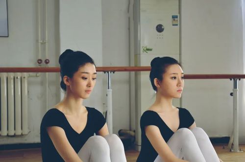 巡楼人之舞灵