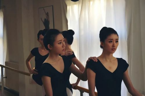 巡楼人之舞灵
