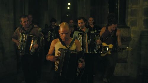 神圣车行