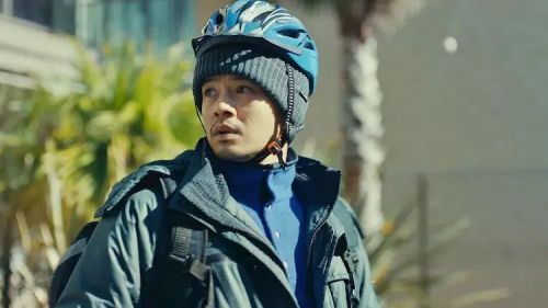 入侵者们的晚餐 侵入者たちの晩餐