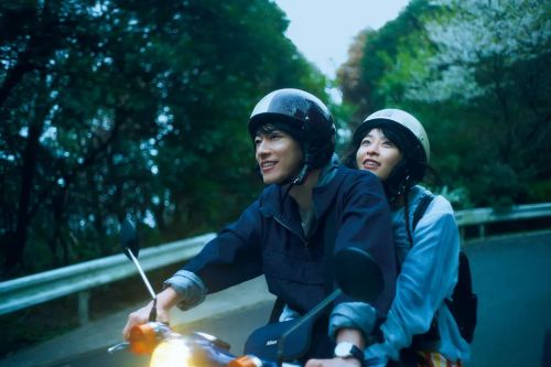 四月女友