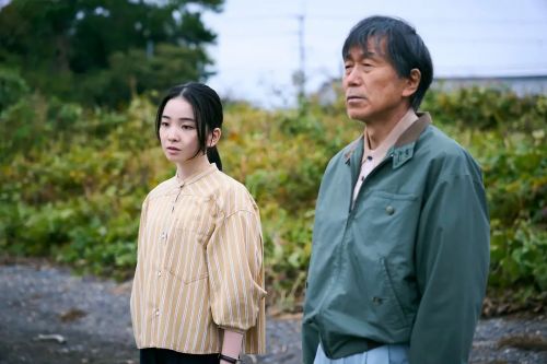湖畔的女人们