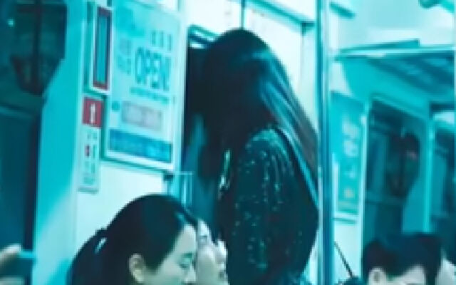 《诡异列车》电影解说