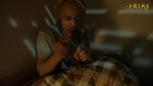 一匹狼在放哨