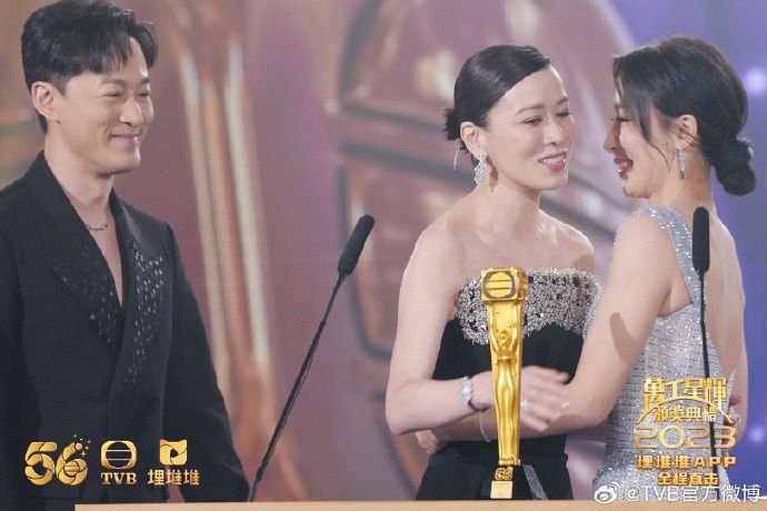 佘诗曼三夺TVB视后 《新闻女王》横扫八项大奖