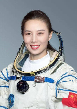 王亚平