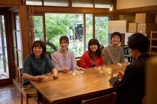周日晚上左右…… 日曜の夜ぐらいは…