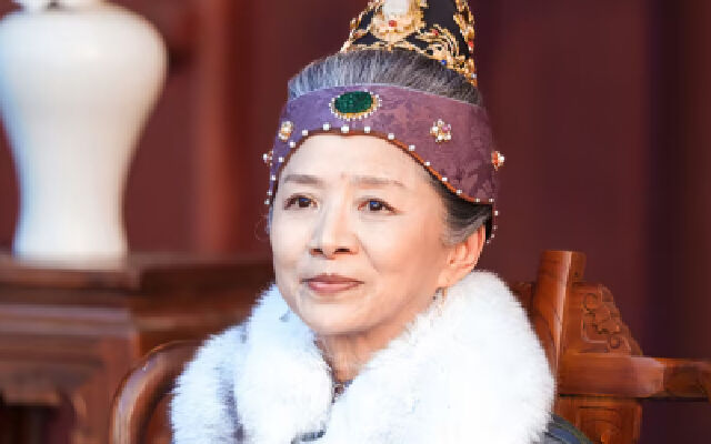 嫁人就是要广撒网？祖母讲述“上嫁”秘籍劝慰孙女