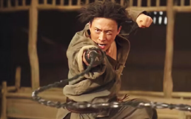 孤女重金招募死士，二人为黄金开展比武较量