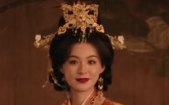 《嫁金钗》“狠女”爽斗重启人生！两手空空还是一把通杀